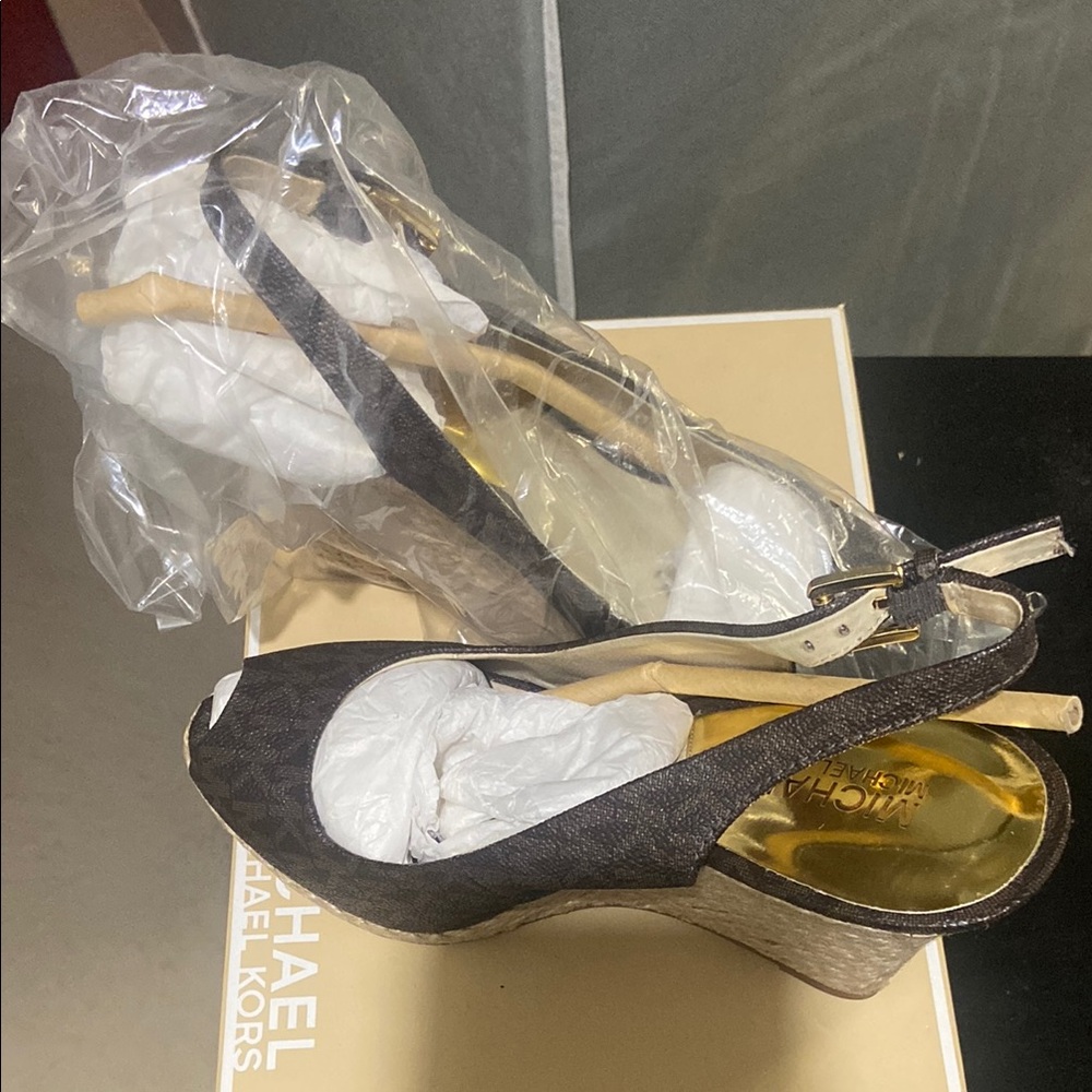 Michael Kors Brown Wedge Shoes Elegant Design